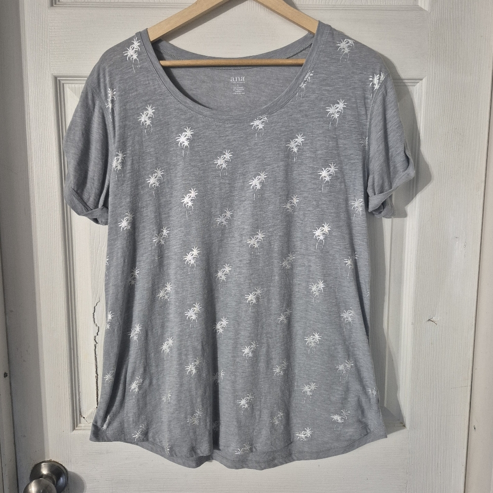 Women's a.n.a Shirt Gray with White Palm Print Sz L